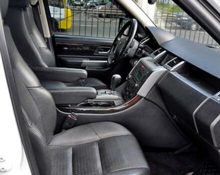 Білий Ленд Ровер Range Rover Sport, об'ємом двигуна 4.2 л та пробігом 175 тис. км за 17000 $, фото 9 на Automoto.ua
