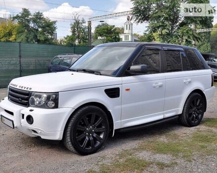 Білий Ленд Ровер Range Rover Sport, об'ємом двигуна 4.2 л та пробігом 175 тис. км за 17000 $, фото 15 на Automoto.ua