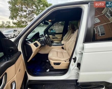 Білий Ленд Ровер Range Rover Sport, об'ємом двигуна 3.6 л та пробігом 195 тис. км за 9999 $, фото 35 на Automoto.ua