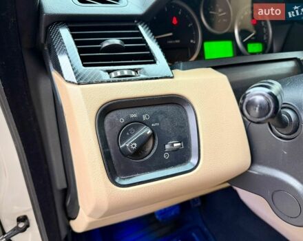 Білий Ленд Ровер Range Rover Sport, об'ємом двигуна 3.6 л та пробігом 195 тис. км за 9999 $, фото 45 на Automoto.ua