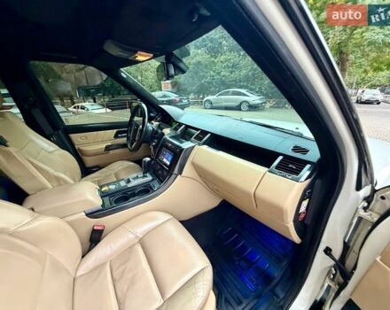 Білий Ленд Ровер Range Rover Sport, об'ємом двигуна 3.6 л та пробігом 195 тис. км за 9999 $, фото 54 на Automoto.ua