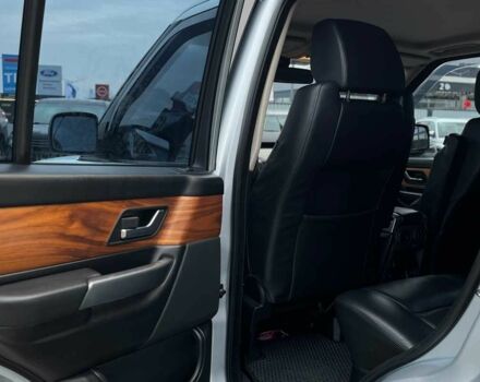 Белый Ленд Ровер Рендж Ровер Спорт, объемом двигателя 0 л и пробегом 260 тыс. км за 8900 $, фото 20 на Automoto.ua