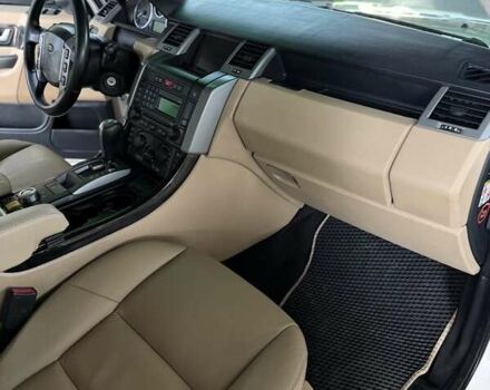 Белый Ленд Ровер Рендж Ровер Спорт, объемом двигателя 3.6 л и пробегом 270 тыс. км за 10500 $, фото 8 на Automoto.ua