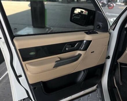 Белый Ленд Ровер Рендж Ровер Спорт, объемом двигателя 3.6 л и пробегом 270 тыс. км за 10500 $, фото 14 на Automoto.ua