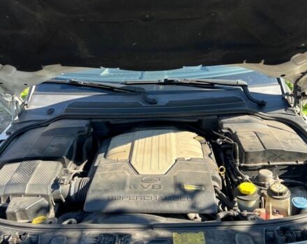Білий Ленд Ровер Range Rover Sport, об'ємом двигуна 4.2 л та пробігом 100 тис. км за 8500 $, фото 9 на Automoto.ua