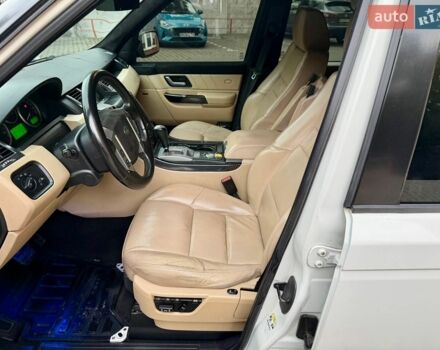 Білий Ленд Ровер Range Rover Sport, об'ємом двигуна 3.6 л та пробігом 195 тис. км за 9999 $, фото 40 на Automoto.ua