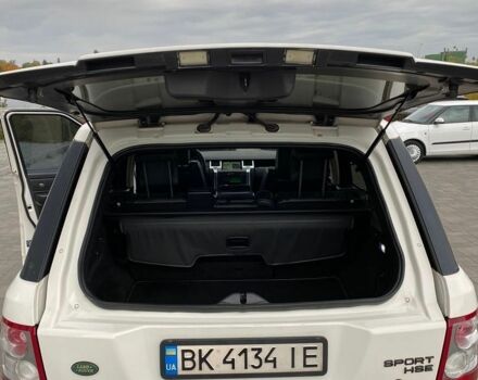 Білий Ленд Ровер Range Rover Sport, об'ємом двигуна 2.7 л та пробігом 269 тис. км за 7800 $, фото 18 на Automoto.ua