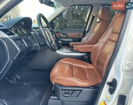 Белый Ленд Ровер Рендж Ровер Спорт, объемом двигателя 2.72 л и пробегом 280 тыс. км за 10800 $, фото 16 на Automoto.ua