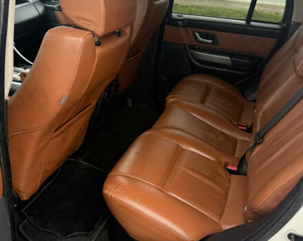 Белый Ленд Ровер Рендж Ровер Спорт, объемом двигателя 2.72 л и пробегом 261 тыс. км за 10800 $, фото 5 на Automoto.ua