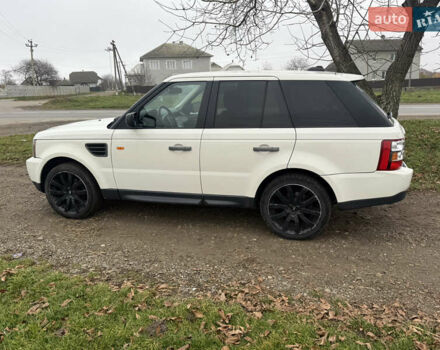 Белый Ленд Ровер Рендж Ровер Спорт, объемом двигателя 2.72 л и пробегом 261 тыс. км за 10800 $, фото 3 на Automoto.ua