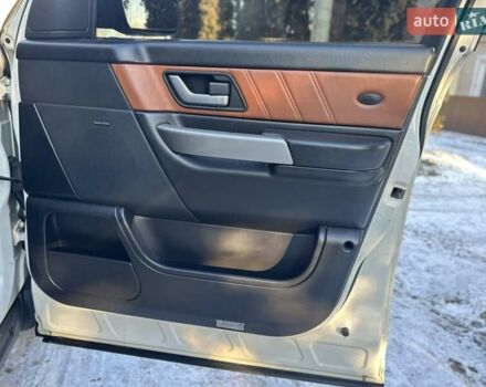 Белый Ленд Ровер Рендж Ровер Спорт, объемом двигателя 2.72 л и пробегом 280 тыс. км за 10800 $, фото 17 на Automoto.ua