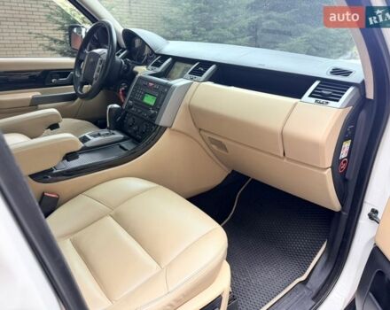 Белый Ленд Ровер Рендж Ровер Спорт, объемом двигателя 3.6 л и пробегом 139 тыс. км за 11350 $, фото 18 на Automoto.ua