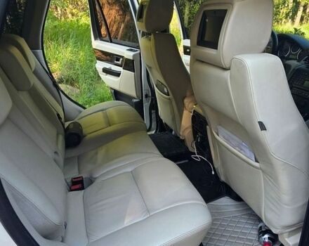 Білий Ленд Ровер Range Rover Sport, об'ємом двигуна 4.2 л та пробігом 206 тис. км за 9500 $, фото 10 на Automoto.ua