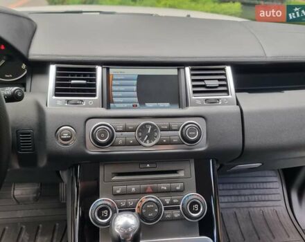 Білий Ленд Ровер Range Rover Sport, об'ємом двигуна 5 л та пробігом 204 тис. км за 16900 $, фото 56 на Automoto.ua