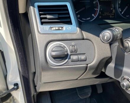 Білий Ленд Ровер Range Rover Sport, об'ємом двигуна 5 л та пробігом 119 тис. км за 14999 $, фото 31 на Automoto.ua