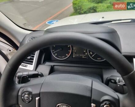 Білий Ленд Ровер Range Rover Sport, об'ємом двигуна 5 л та пробігом 204 тис. км за 16900 $, фото 48 на Automoto.ua