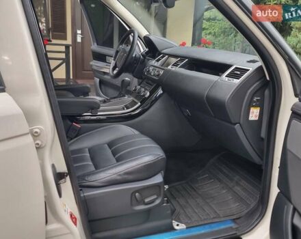 Білий Ленд Ровер Range Rover Sport, об'ємом двигуна 5 л та пробігом 204 тис. км за 16900 $, фото 75 на Automoto.ua