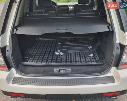 Білий Ленд Ровер Range Rover Sport, об'ємом двигуна 5 л та пробігом 204 тис. км за 16900 $, фото 26 на Automoto.ua