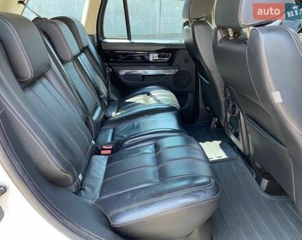 Білий Ленд Ровер Range Rover Sport, об'ємом двигуна 5 л та пробігом 119 тис. км за 14999 $, фото 20 на Automoto.ua