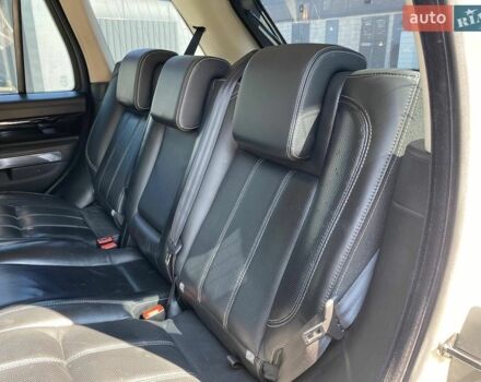 Білий Ленд Ровер Range Rover Sport, об'ємом двигуна 5 л та пробігом 119 тис. км за 14999 $, фото 17 на Automoto.ua