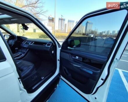 Белый Ленд Ровер Рендж Ровер Спорт, объемом двигателя 5 л и пробегом 119 тыс. км за 14999 $, фото 15 на Automoto.ua