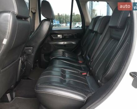 Білий Ленд Ровер Range Rover Sport, об'ємом двигуна 5 л та пробігом 120 тис. км за 12500 $, фото 20 на Automoto.ua