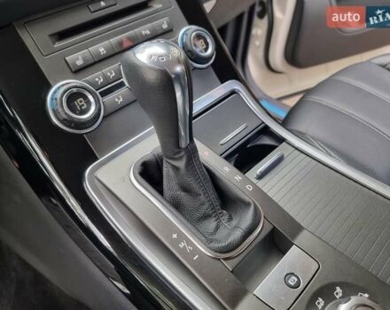 Білий Ленд Ровер Range Rover Sport, об'ємом двигуна 5 л та пробігом 204 тис. км за 16900 $, фото 60 на Automoto.ua
