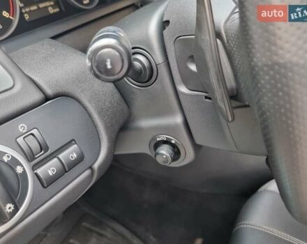 Білий Ленд Ровер Range Rover Sport, об'ємом двигуна 5 л та пробігом 204 тис. км за 16900 $, фото 46 на Automoto.ua