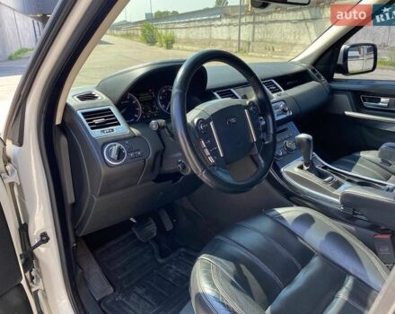 Білий Ленд Ровер Range Rover Sport, об'ємом двигуна 5 л та пробігом 119 тис. км за 14999 $, фото 10 на Automoto.ua