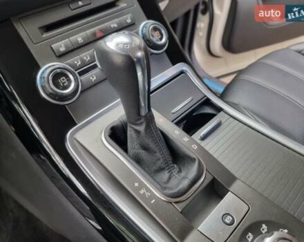 Білий Ленд Ровер Range Rover Sport, об'ємом двигуна 5 л та пробігом 204 тис. км за 16900 $, фото 55 на Automoto.ua