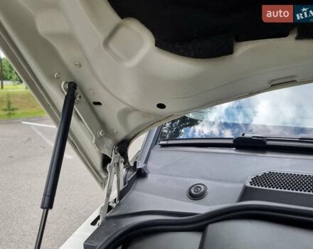 Білий Ленд Ровер Range Rover Sport, об'ємом двигуна 5 л та пробігом 204 тис. км за 16900 $, фото 85 на Automoto.ua