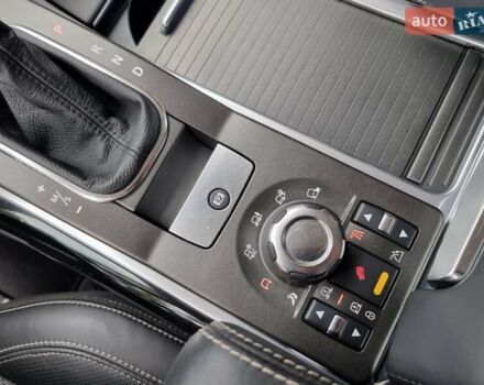 Білий Ленд Ровер Range Rover Sport, об'ємом двигуна 5 л та пробігом 204 тис. км за 16900 $, фото 61 на Automoto.ua