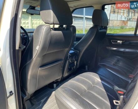 Білий Ленд Ровер Range Rover Sport, об'ємом двигуна 5 л та пробігом 119 тис. км за 14999 $, фото 18 на Automoto.ua