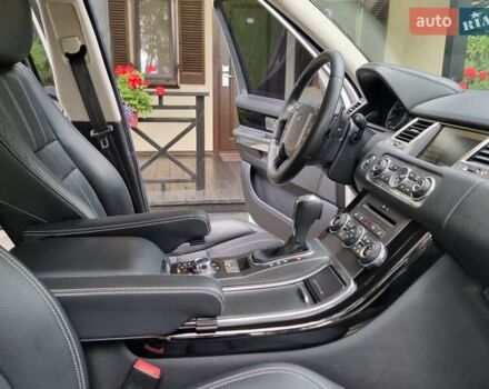 Білий Ленд Ровер Range Rover Sport, об'ємом двигуна 5 л та пробігом 204 тис. км за 16900 $, фото 80 на Automoto.ua