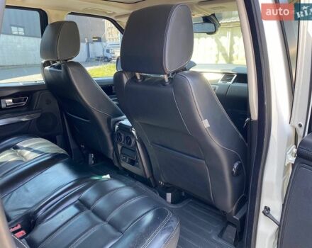 Білий Ленд Ровер Range Rover Sport, об'ємом двигуна 5 л та пробігом 119 тис. км за 14999 $, фото 22 на Automoto.ua