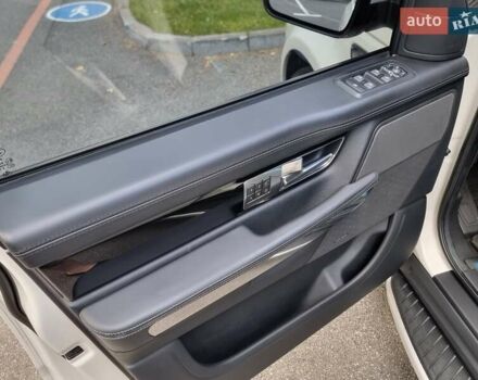 Білий Ленд Ровер Range Rover Sport, об'ємом двигуна 5 л та пробігом 204 тис. км за 16900 $, фото 38 на Automoto.ua