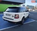 Білий Ленд Ровер Range Rover Sport, об'ємом двигуна 5 л та пробігом 119 тис. км за 13499 $, фото 6 на Automoto.ua