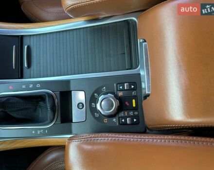 Білий Ленд Ровер Range Rover Sport, об'ємом двигуна 5 л та пробігом 171 тис. км за 16000 $, фото 25 на Automoto.ua