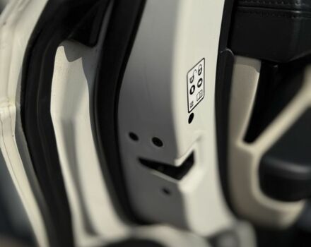 Білий Ленд Ровер Range Rover Sport, об'ємом двигуна 3 л та пробігом 312 тис. км за 13500 $, фото 4 на Automoto.ua