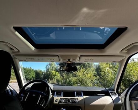 Ленд Ровер Рендж Ровер Спорт 2010 в Киеве на Automoto.ua Белый Ленд Ровер Рендж Ровер Спорт, объемом двигателя 3.6 л и пробегом 202 тыс. км за 15500 $, фото 8 на Automoto.ua