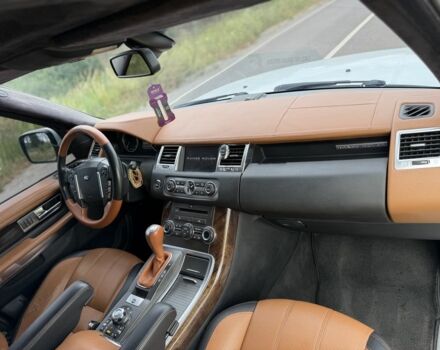 Білий Ленд Ровер Range Rover Sport, об'ємом двигуна 3 л та пробігом 178 тис. км за 11000 $, фото 19 на Automoto.ua