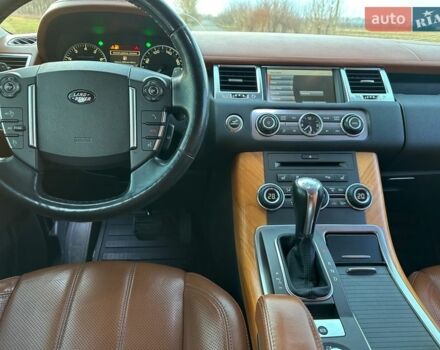 Білий Ленд Ровер Range Rover Sport, об'ємом двигуна 5 л та пробігом 171 тис. км за 16000 $, фото 24 на Automoto.ua
