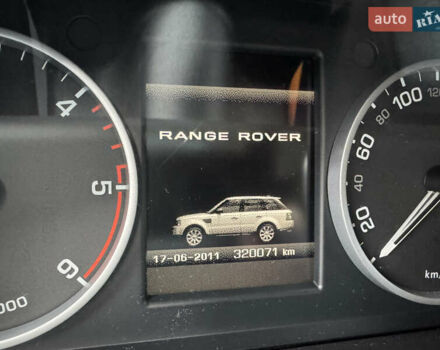 Белый Ленд Ровер Рендж Ровер Спорт, объемом двигателя 2.99 л и пробегом 320 тыс. км за 15000 $, фото 26 на Automoto.ua