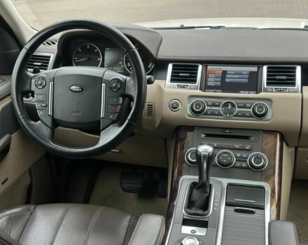 Білий Ленд Ровер Range Rover Sport, об'ємом двигуна 3.6 л та пробігом 202 тис. км за 15850 $, фото 16 на Automoto.ua