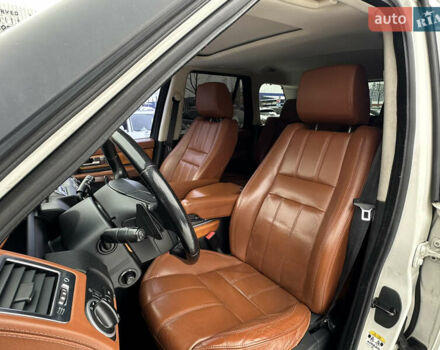Білий Ленд Ровер Range Rover Sport, об'ємом двигуна 5 л та пробігом 171 тис. км за 12500 $, фото 35 на Automoto.ua