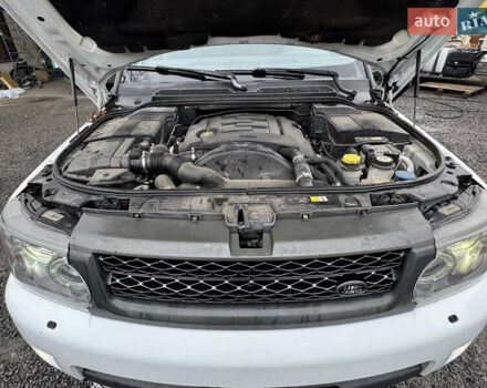 Белый Ленд Ровер Рендж Ровер Спорт, объемом двигателя 2.99 л и пробегом 320 тыс. км за 15000 $, фото 31 на Automoto.ua