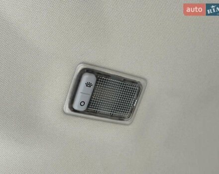 Білий Ленд Ровер Range Rover Sport, об'ємом двигуна 5 л та пробігом 120 тис. км за 15500 $, фото 45 на Automoto.ua