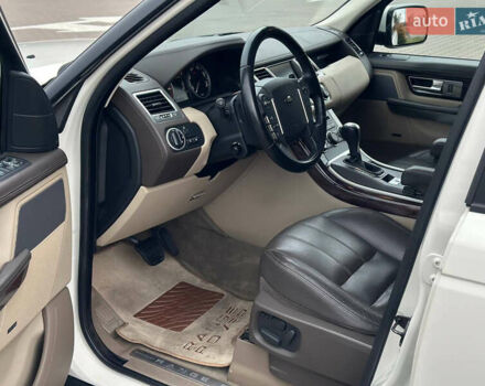 Білий Ленд Ровер Range Rover Sport, об'ємом двигуна 3.63 л та пробігом 202 тис. км за 15850 $, фото 31 на Automoto.ua
