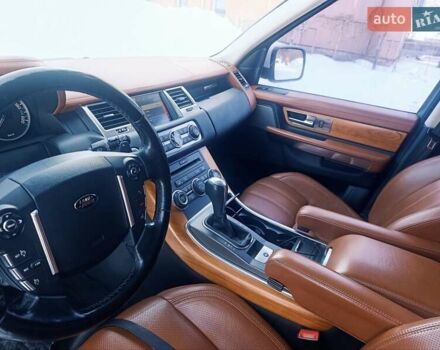 Білий Ленд Ровер Range Rover Sport, об'ємом двигуна 5 л та пробігом 179 тис. км за 14800 $, фото 35 на Automoto.ua