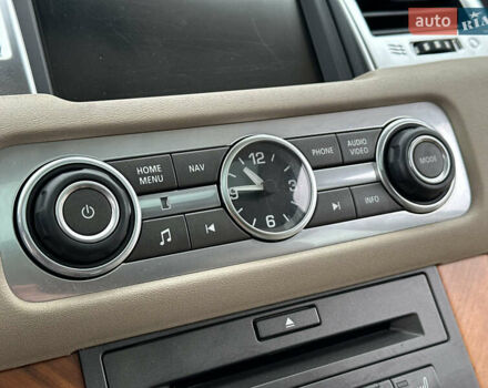 Білий Ленд Ровер Range Rover Sport, об'ємом двигуна 5 л та пробігом 120 тис. км за 13500 $, фото 75 на Automoto.ua